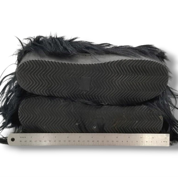 GUCCI Yeti Siberian Goat Hair Black Fur Vintage winter boots with COA - Picture 9 of 16